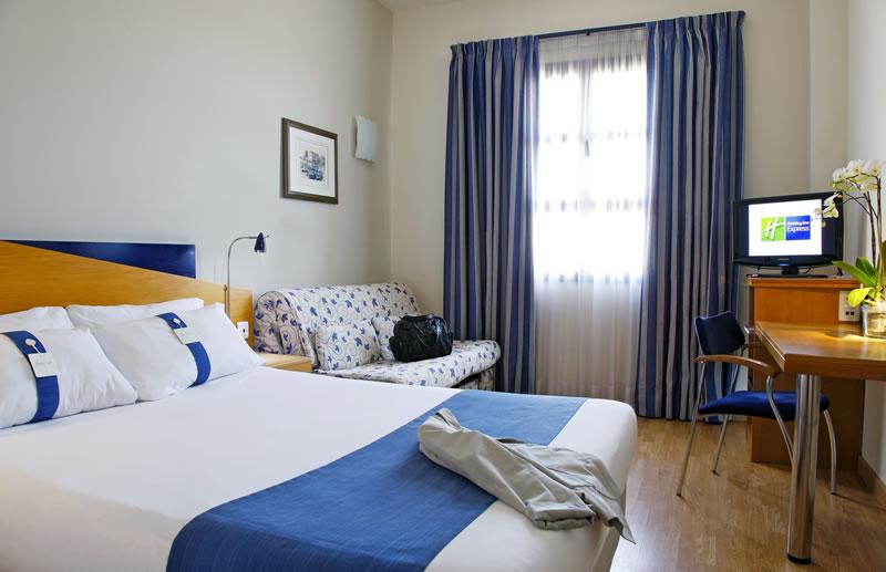 ולנסיה Holiday Inn Express Ciudad De Las Ciencias By Ihg מראה חיצוני תמונה