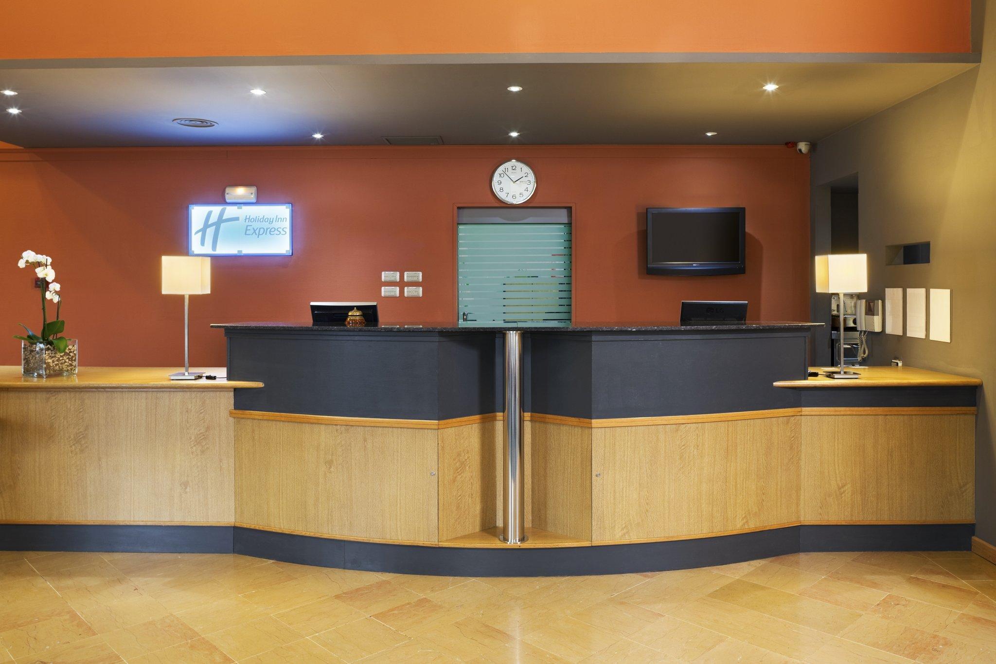 ולנסיה Holiday Inn Express Ciudad De Las Ciencias By Ihg מראה חיצוני תמונה